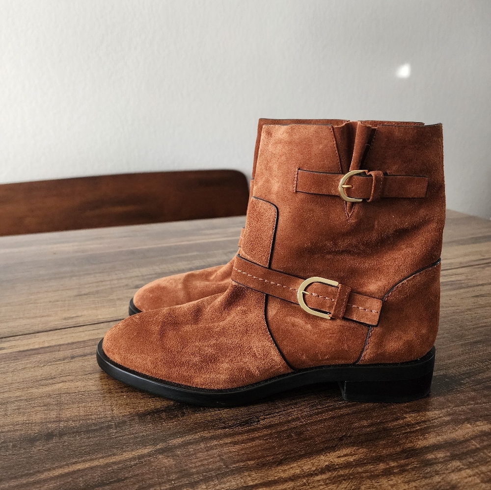 Stuart Weitzman The Hale Suede Ankle Bootie Boots Shoes Saddle Brown 6.5 Medium